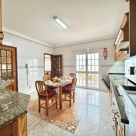 Typical House By Homing Apartment Altura