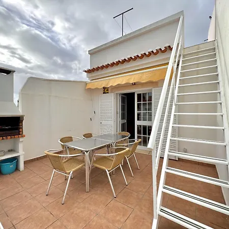 Typical House By Homing Altura